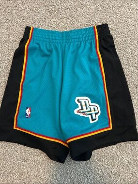 Detroit Pistons Mitchell & Ness Basketball Shorts